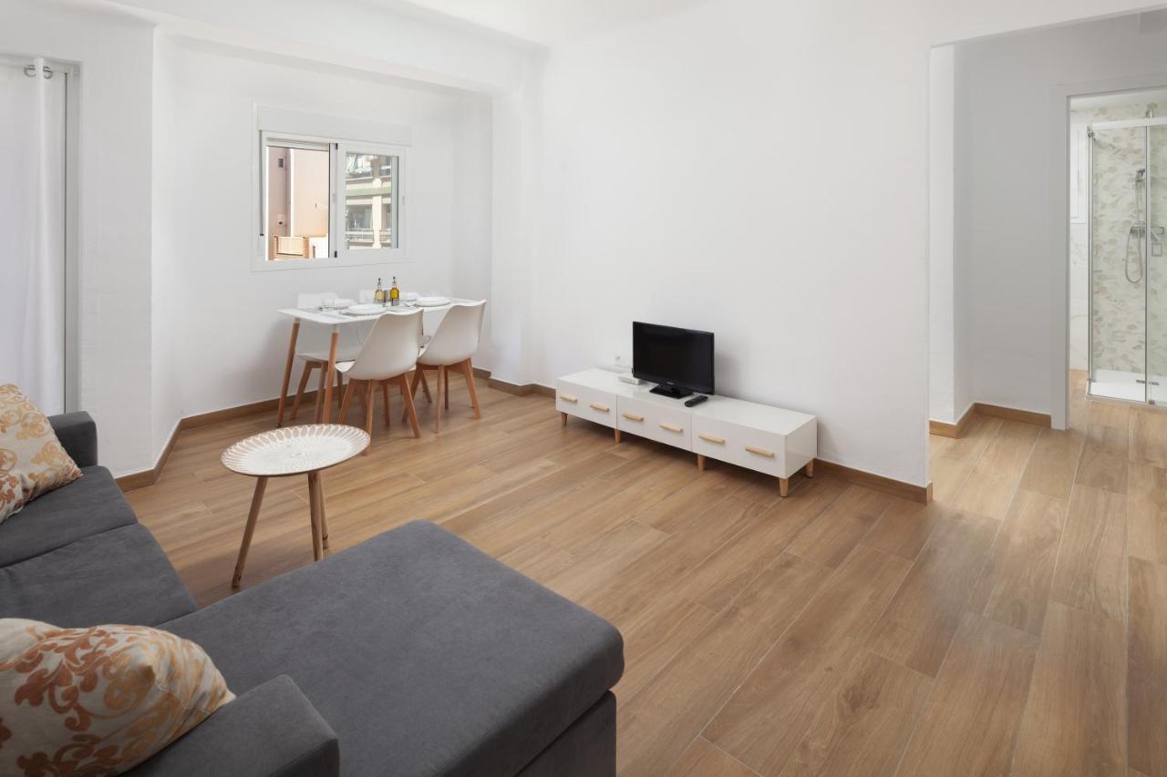Apartamento Nuria Torre Del Mar Eksteriør billede